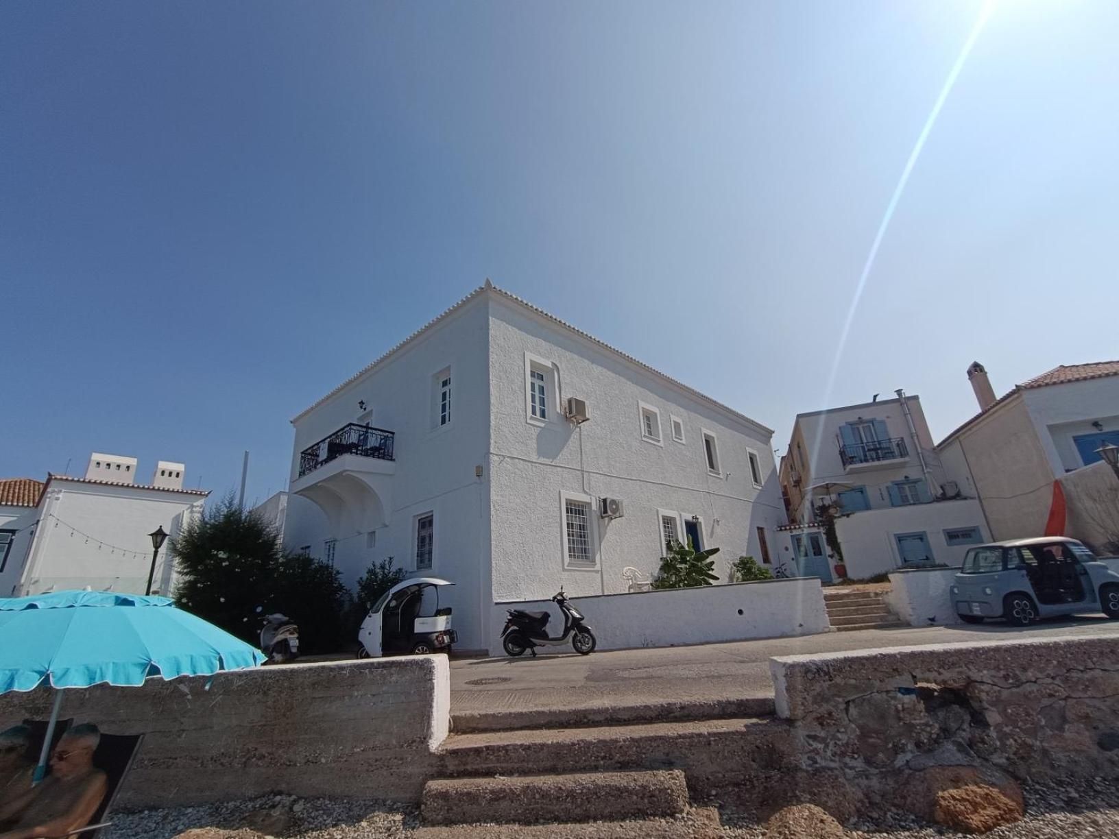 Amazing View Spetses Town
